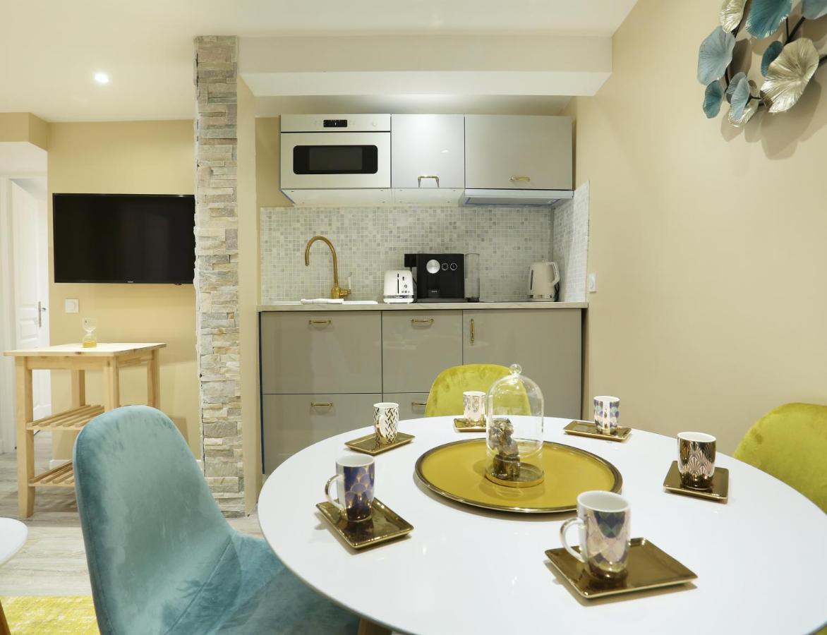 Rent A Room - Apartment St Honore Párizs Kültér fotó