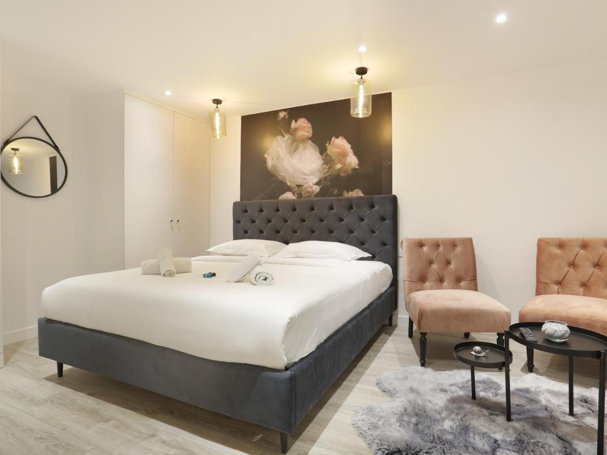 Rent A Room - Apartment St Honore Párizs Kültér fotó